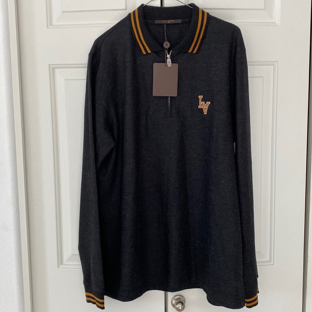 Louis Vuitton Authentic Brand new with tags men's wool quarter zip pull over, XL